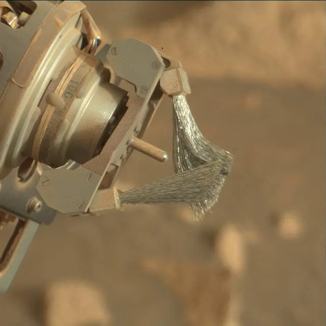 Sol 4995: Mast Camera (Mastcam)