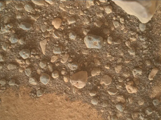 Sol 4995: Mars Hand Lens Imager (MAHLI)