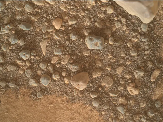 Sol 4995: Mars Hand Lens Imager (MAHLI)