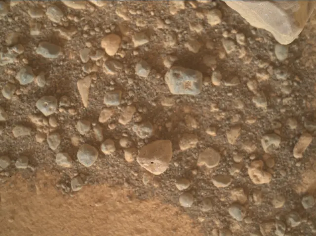 Sol 4995: Mars Hand Lens Imager (MAHLI)