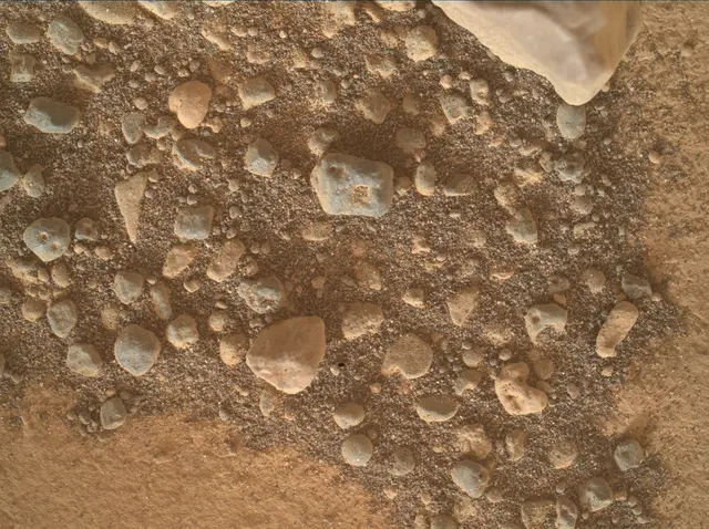 Sol 4995: Mars Hand Lens Imager (MAHLI)