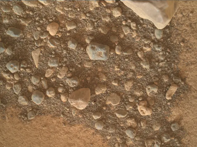 Sol 4995: Mars Hand Lens Imager (MAHLI)