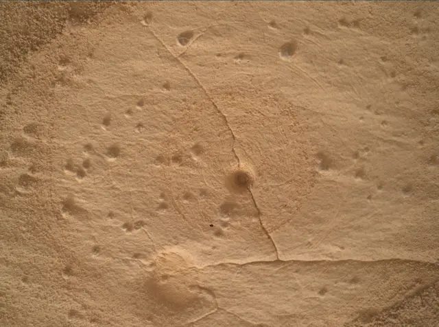 Sol 4995: Mars Hand Lens Imager (MAHLI)