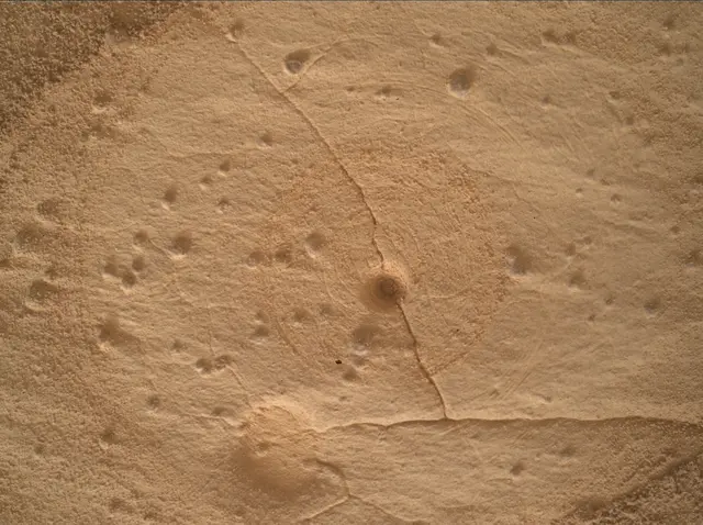 Sol 4995: Mars Hand Lens Imager (MAHLI)