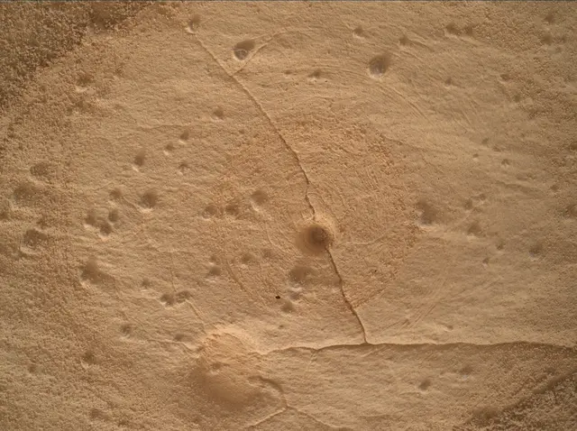 Sol 4995: Mars Hand Lens Imager (MAHLI)