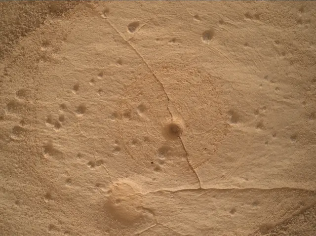 Sol 4995: Mars Hand Lens Imager (MAHLI)