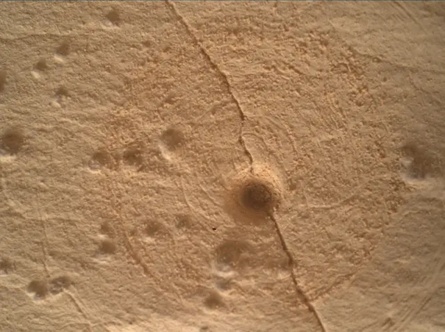 Sol 4995: Mars Hand Lens Imager (MAHLI)