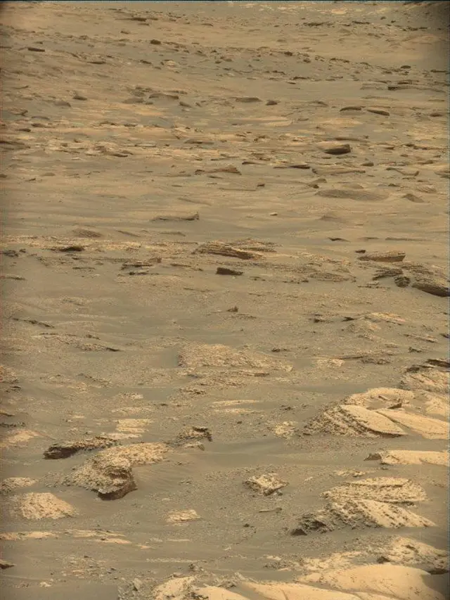 Sol 4996: Mast Camera (Mastcam)