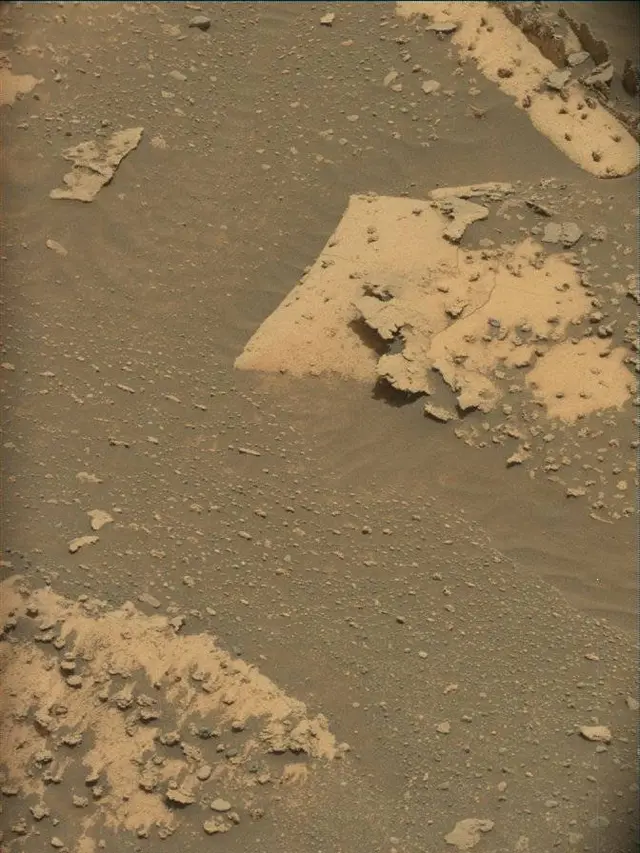 Sol 4996: Mast Camera (Mastcam)