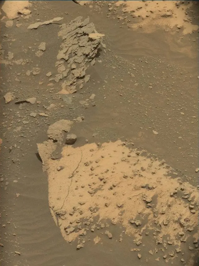 Sol 4996: Mast Camera (Mastcam)