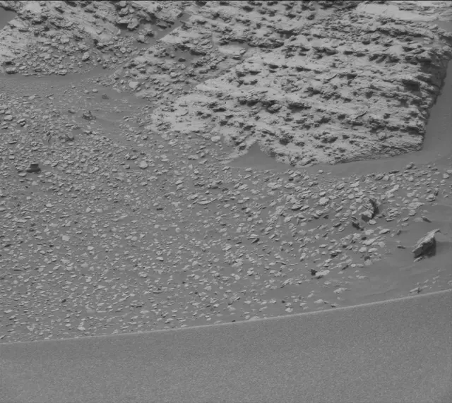 Sol 4997: Mast Camera (Mastcam)