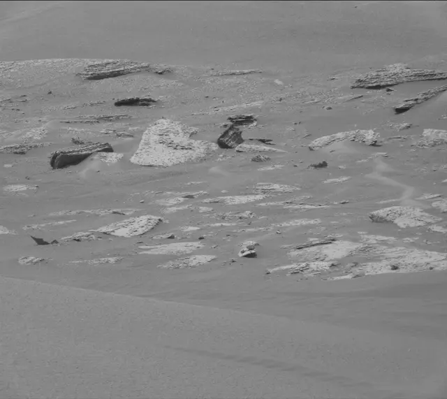 Sol 4997: Mast Camera (Mastcam)