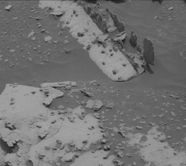 Sol 4997: Mast Camera (Mastcam)