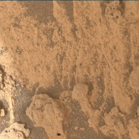 Sol 4997: Mars Hand Lens Imager (MAHLI)