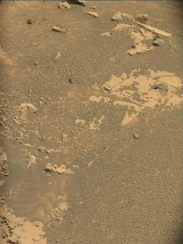 Sol 4998: Mast Camera (Mastcam)