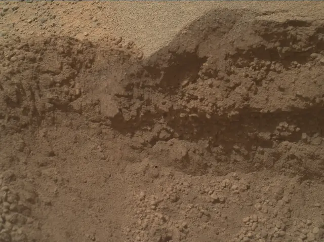 Sol 4999: Mars Hand Lens Imager (MAHLI)