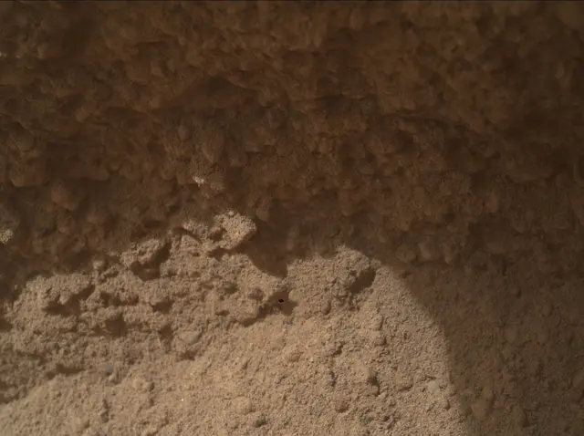 Sol 4999: Mars Hand Lens Imager (MAHLI)