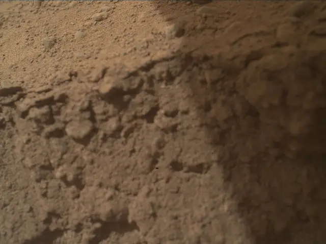Sol 4999: Mars Hand Lens Imager (MAHLI)