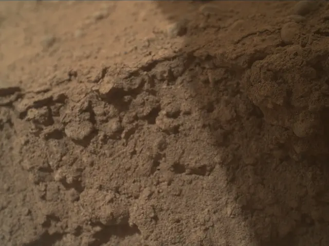 Sol 4999: Mars Hand Lens Imager (MAHLI)