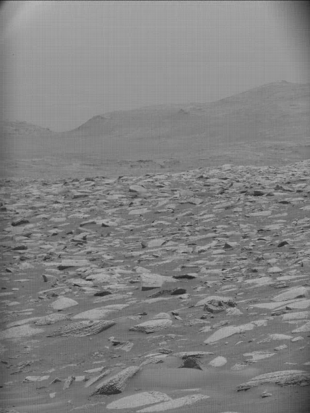 Sol 5000: Mast Camera (Mastcam)
