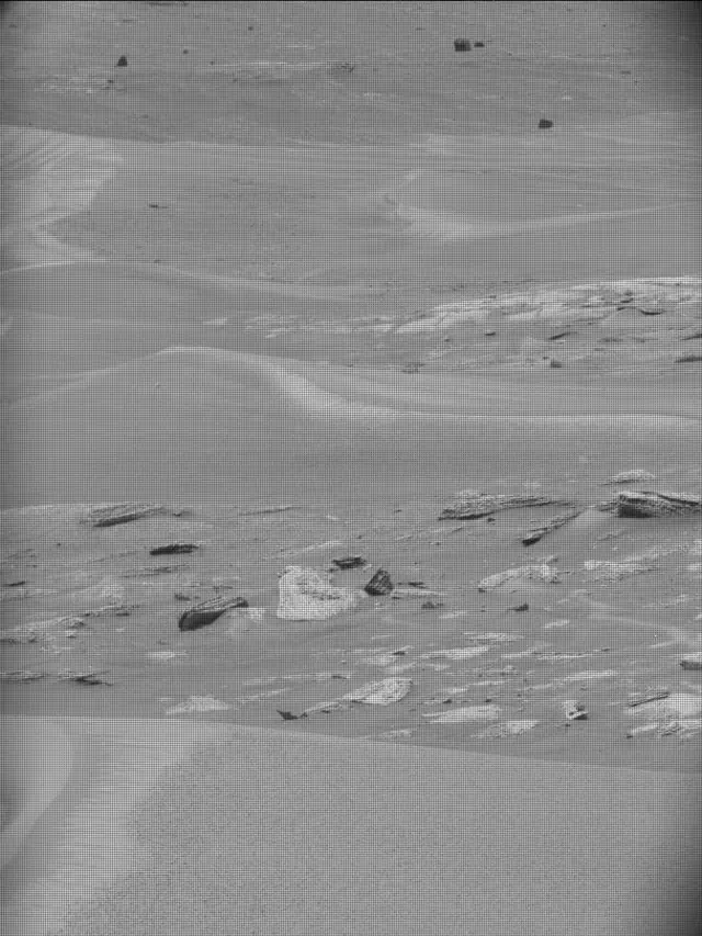 Sol 5000: Mast Camera (Mastcam)