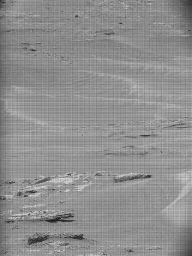 Sol 5000: Mast Camera (Mastcam)