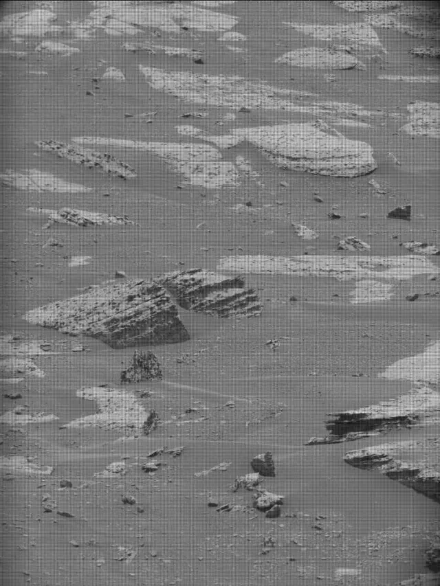 Sol 5000: Mast Camera (Mastcam)
