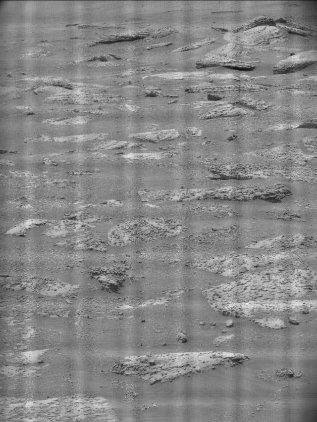 Sol 5000: Mast Camera (Mastcam)