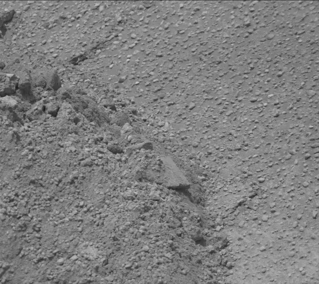 Sol 5000: Mast Camera (Mastcam)