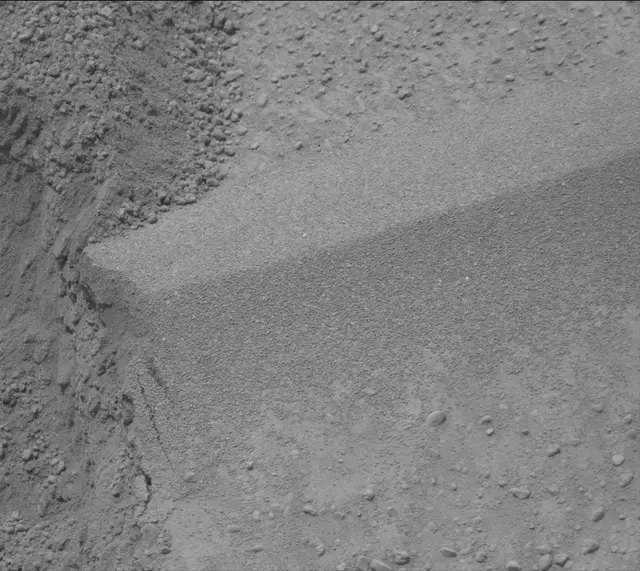 Sol 5000: Mast Camera (Mastcam)