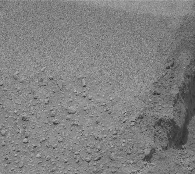 Sol 5000: Mast Camera (Mastcam)