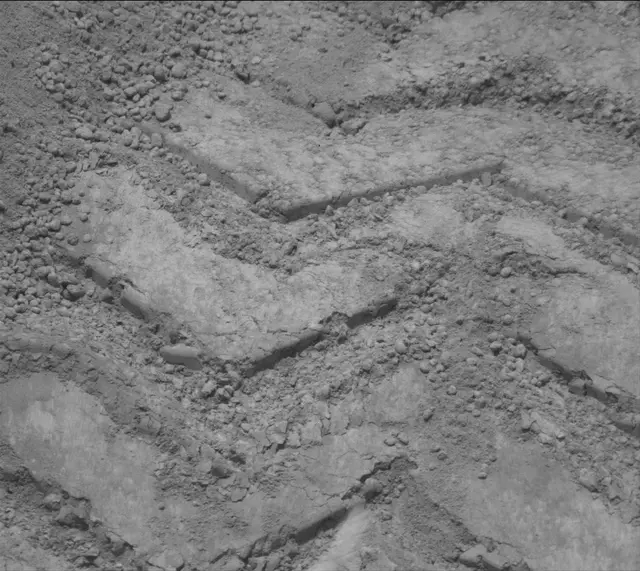 Sol 5000: Mast Camera (Mastcam)
