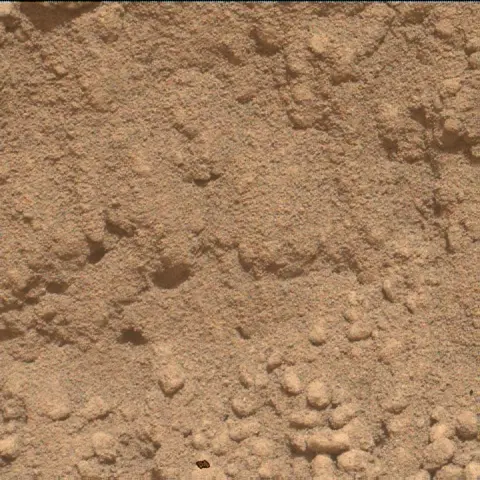 Sol 5004: Mars Hand Lens Imager (MAHLI)