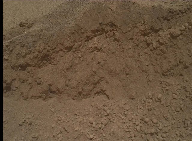Sol 5004: Mars Hand Lens Imager (MAHLI)