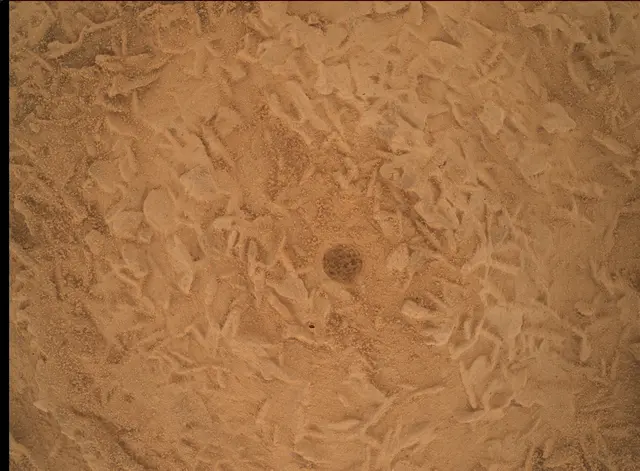 Sol 5016: Mars Hand Lens Imager (MAHLI)