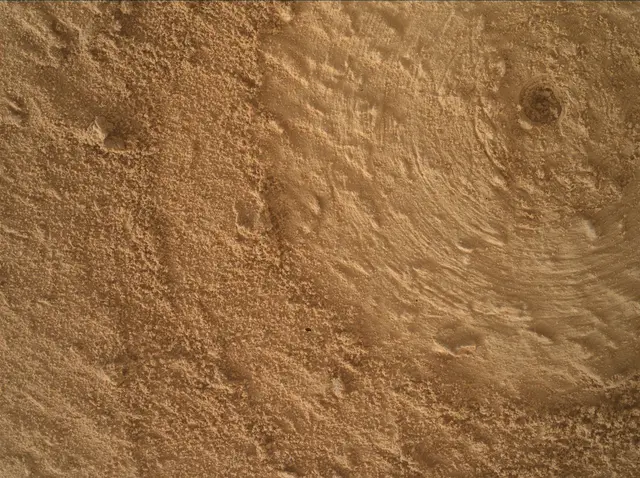 Sol 5023: Mars Hand Lens Imager (MAHLI)