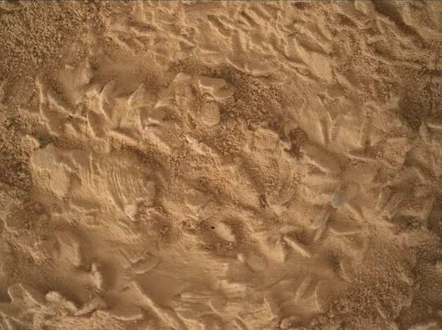Sol 5047: Mars Hand Lens Imager (MAHLI)