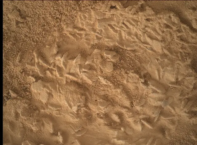 Sol 5047: Mars Hand Lens Imager (MAHLI)
