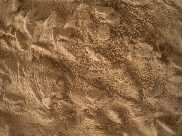 Sol 5048: Mars Hand Lens Imager (MAHLI)